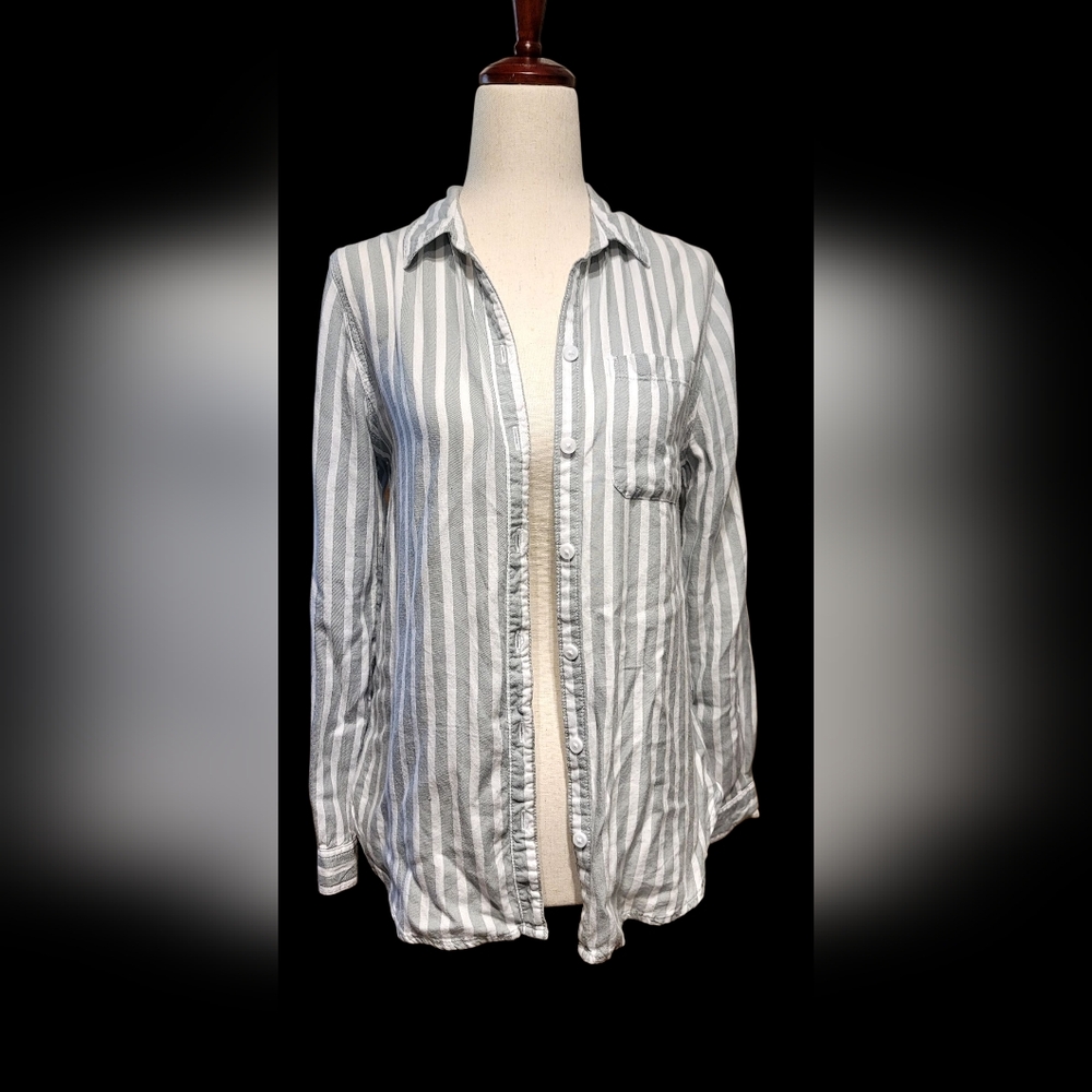 Beach Lunch Lounge Sage Green Striped Shirt – Size XS